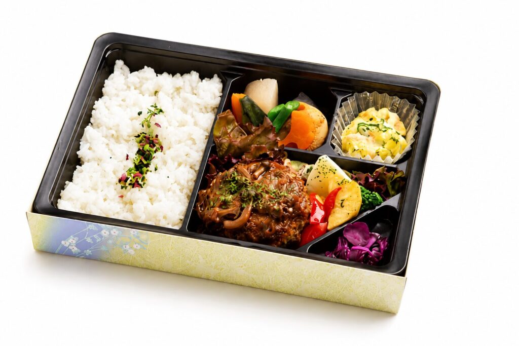 福岡市の仕出し弁当創作弁当井手の手ごね煮込みハンバーグ弁当